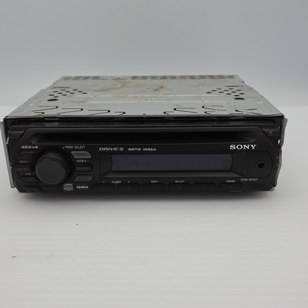 Sony CDX-GT310 Car Radio FM/MW/LW CD Player Mp3/WMA AUX